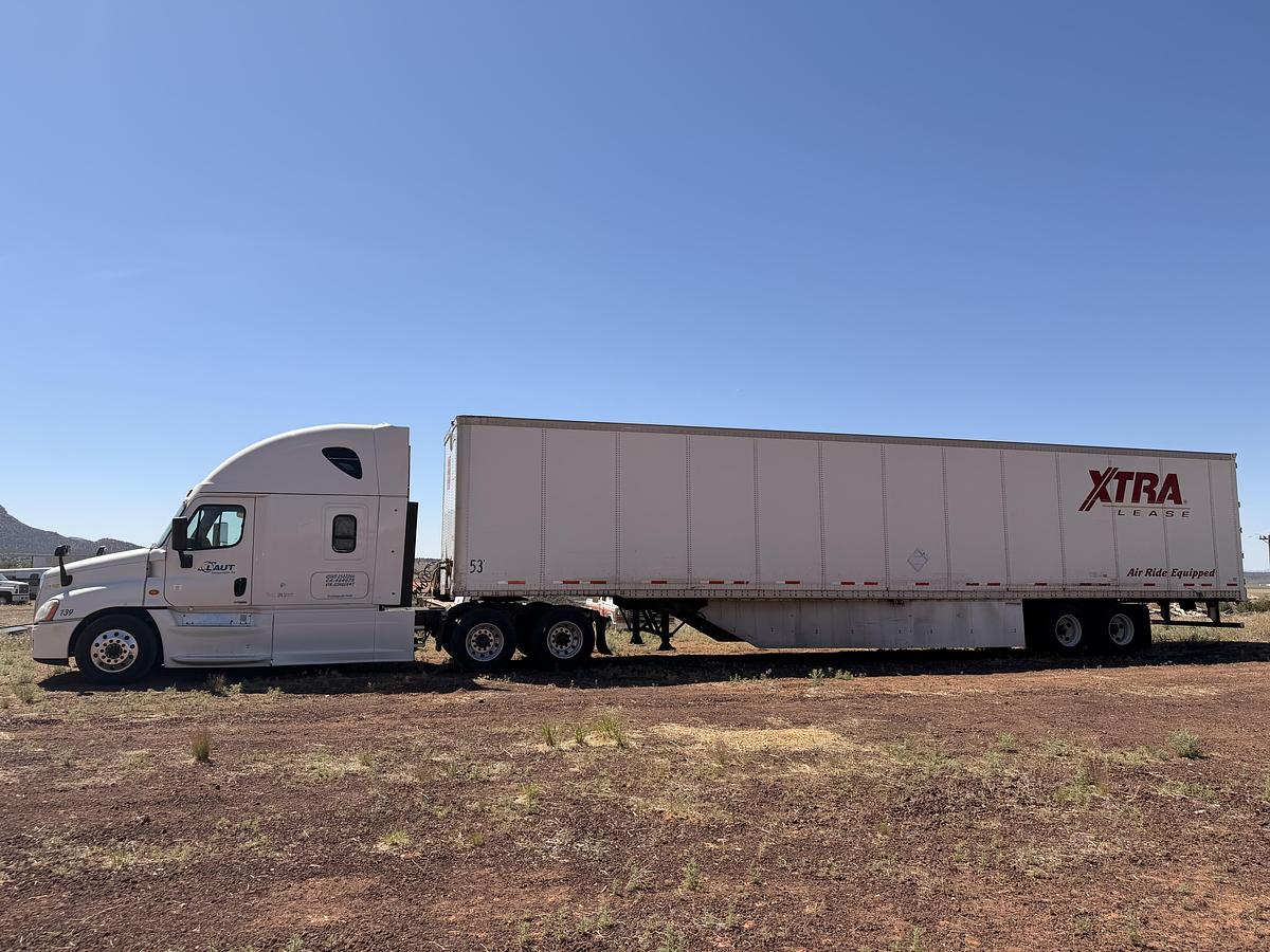 Used 2016 Freightliner Cascadia 125 Semi Truck and Van Trailer