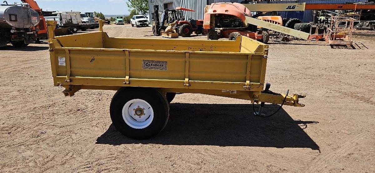 Used Hydraulic Dump Trailer
