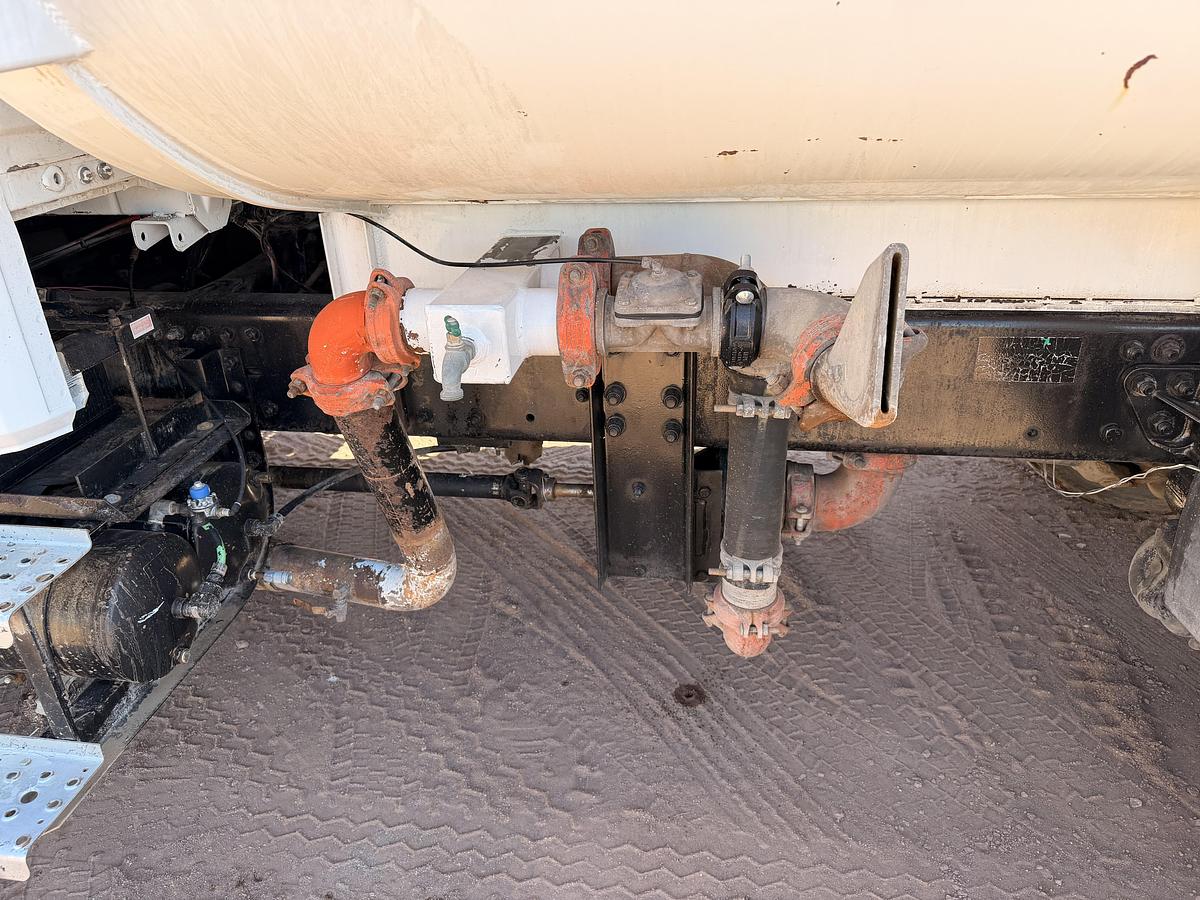 Used 1997 Freightliner Water Truck