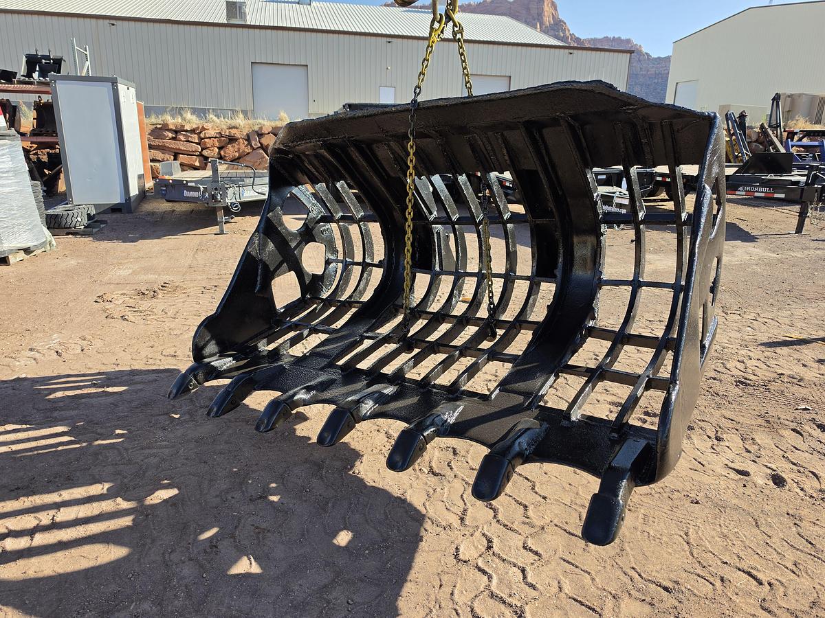 Used LOADER SKELETON BUCKET