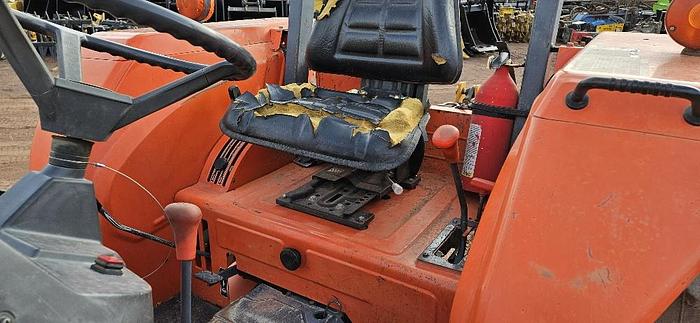 Used Kubota Tractor M4700