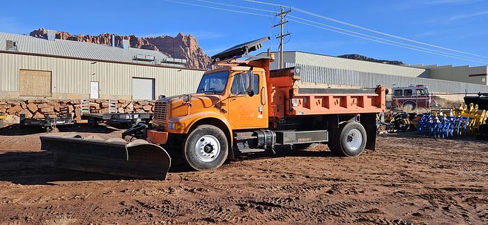 Used 2001 International Dump Truck 4900