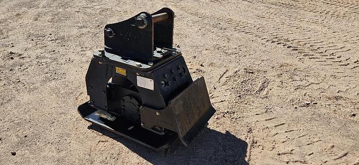 Used CAT Backhoe_Excavator Vibratory Plate