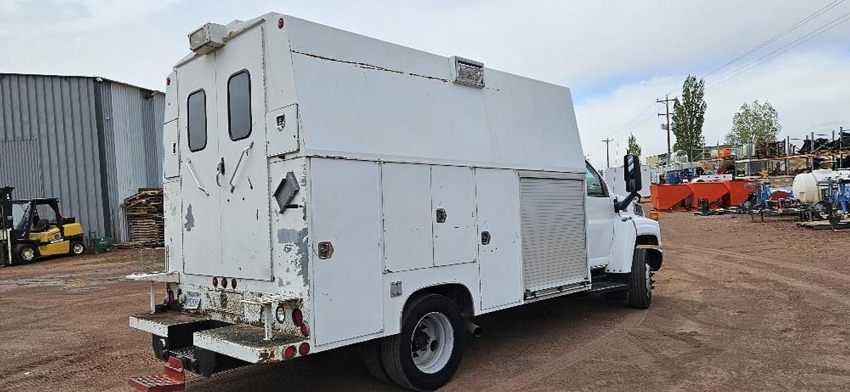 Used 2008 GMC 5500 Utility Van
