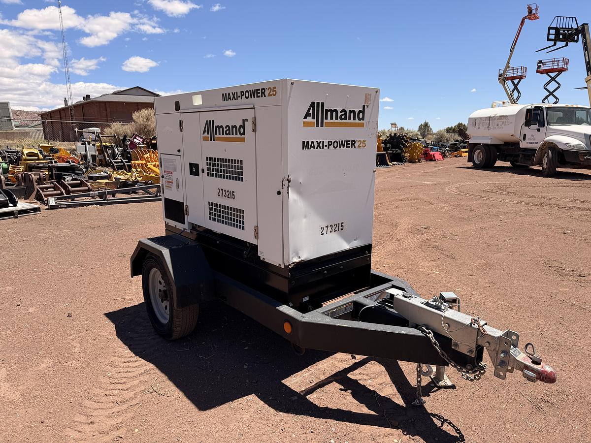 Used 2019 Allmand 25 KVA/30 kW Generator