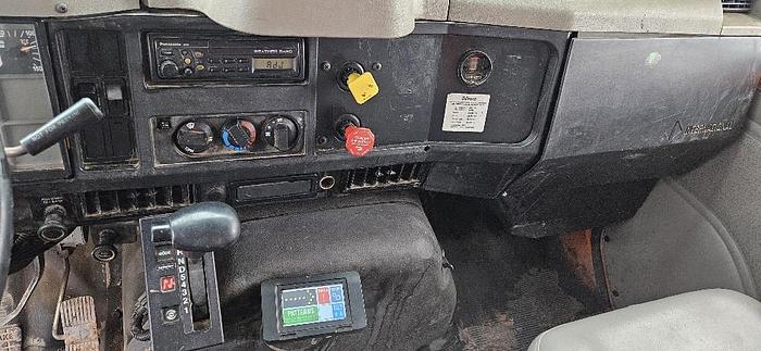 Used 2001 International Dump Truck 4900