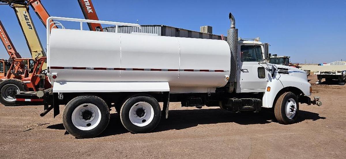 Used Ford LTL 9000 Water Truck