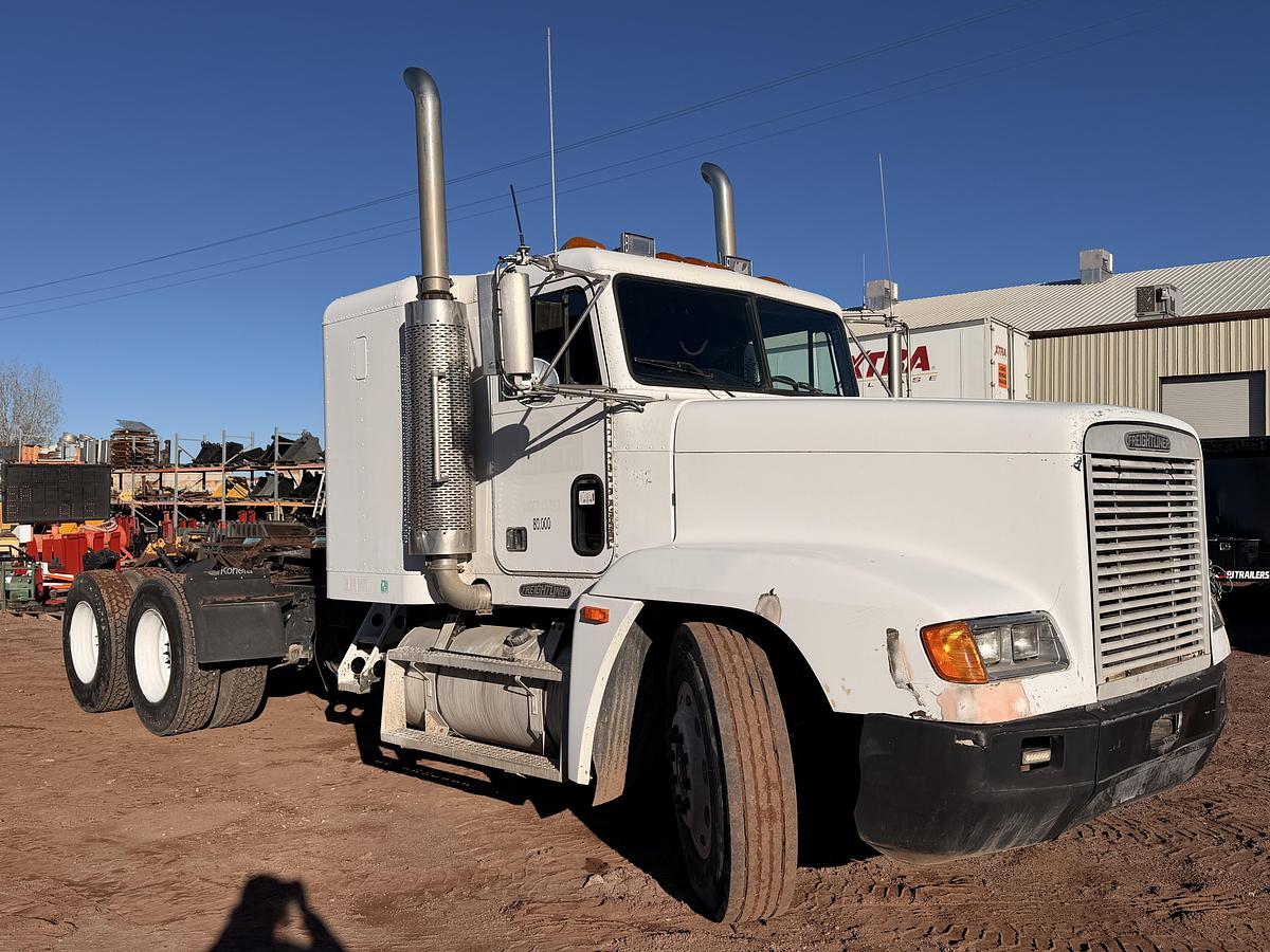 Used 1995 Freightliner FLD120 Truck