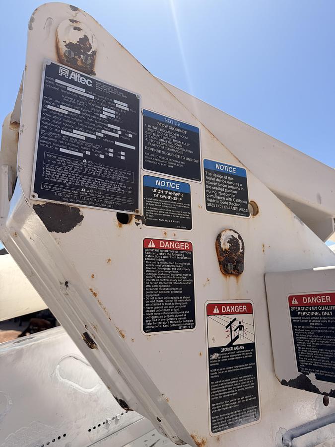 Used 2016 Ford F-550 Bucket Truck