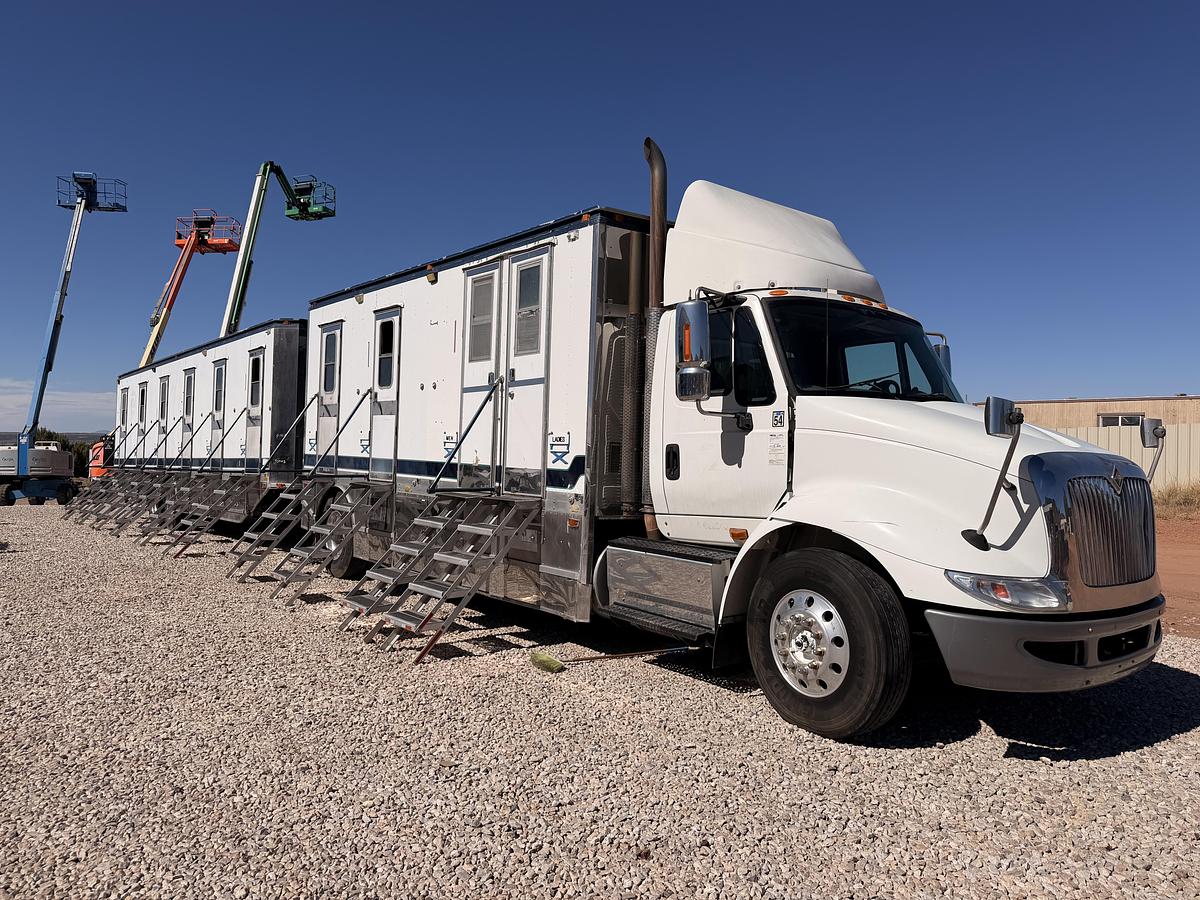 Used 2014 International Changing Room/Restroom Truck