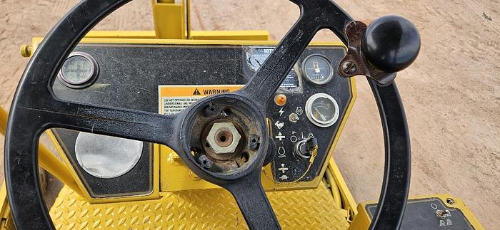 Used CAT CP-323C Sheeps Foot Compactor