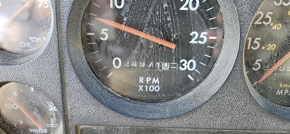 Used 2004 Freightliner Sweeper Truck