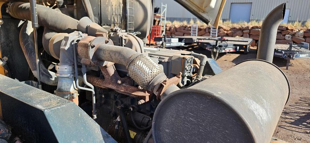 Used 2018 Hyundai Vibratory Roller Compactor