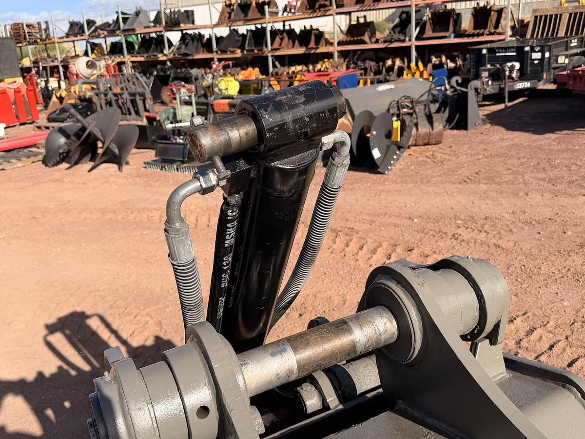 Used Excavator Progressive Link with Cylinder and 37" Bucket