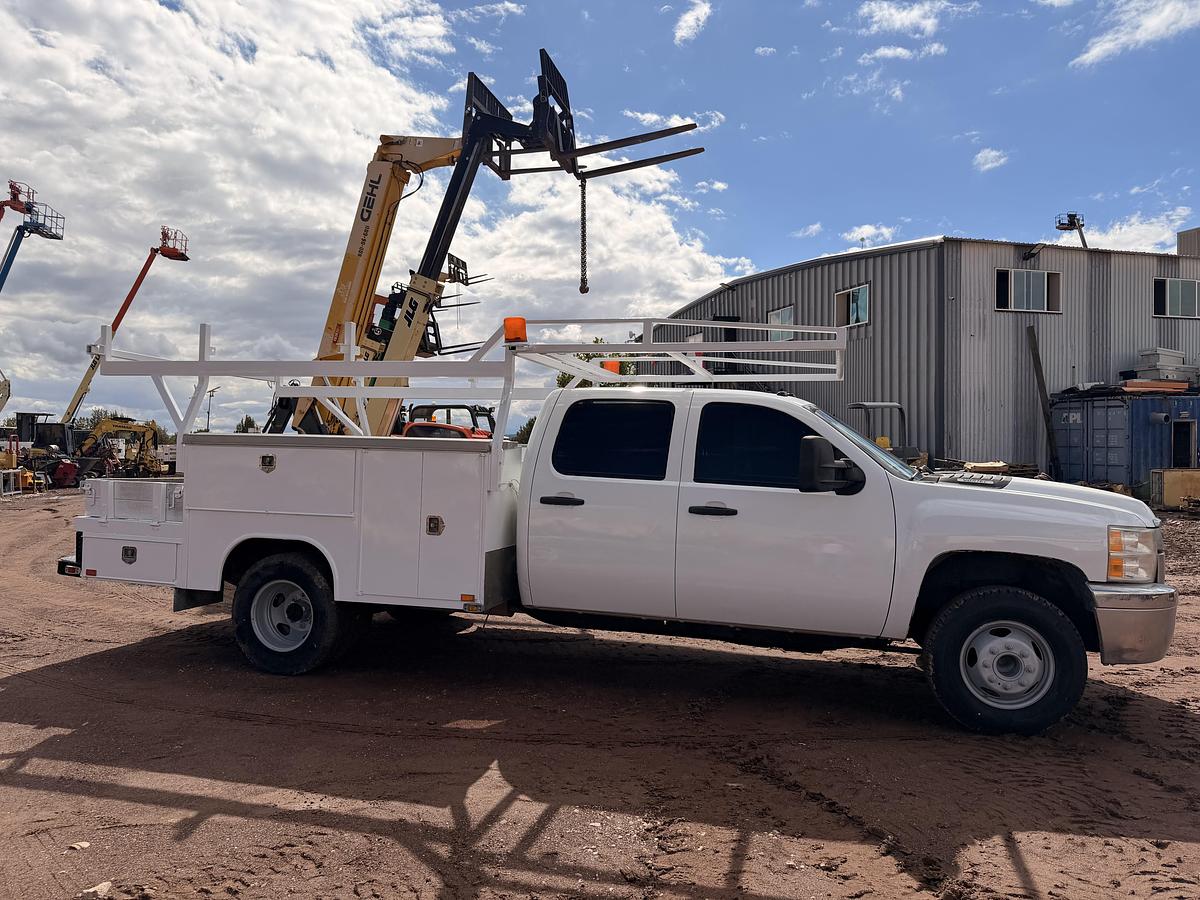 Used 2014 Chevy Service Truck