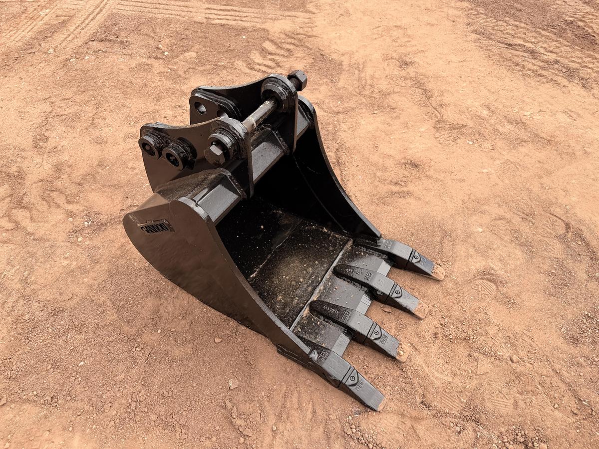 Used 18" Mini Excavator Bucket