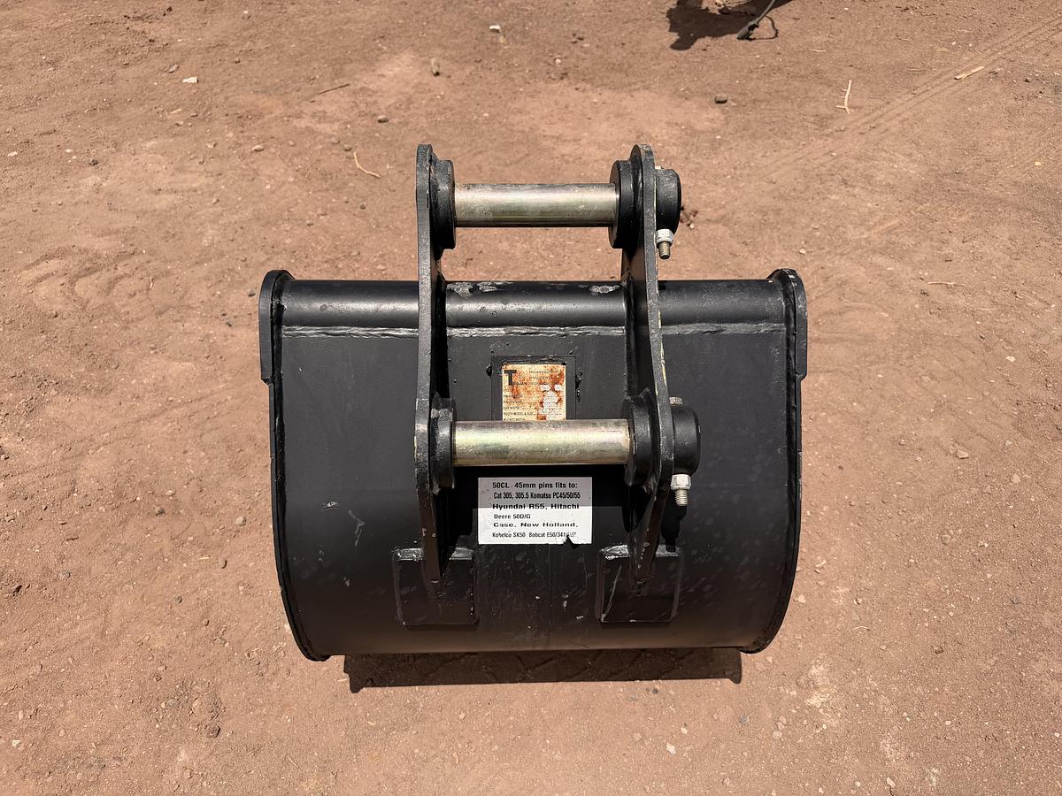 24" Trojan Mini Excavator Bucket