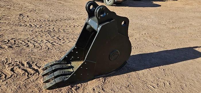 Used 2' Excavator Bucket