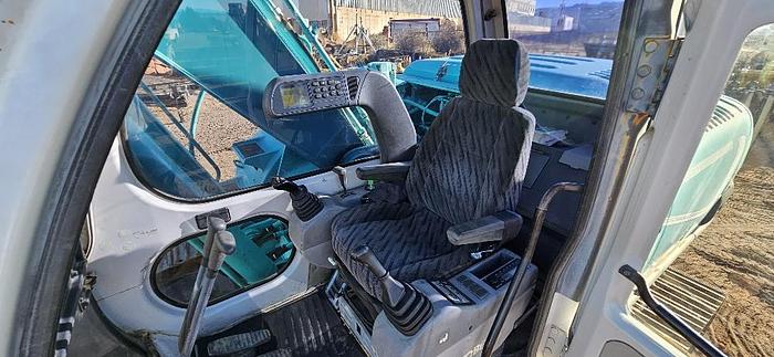 Used Kobelco 200 Excavator
