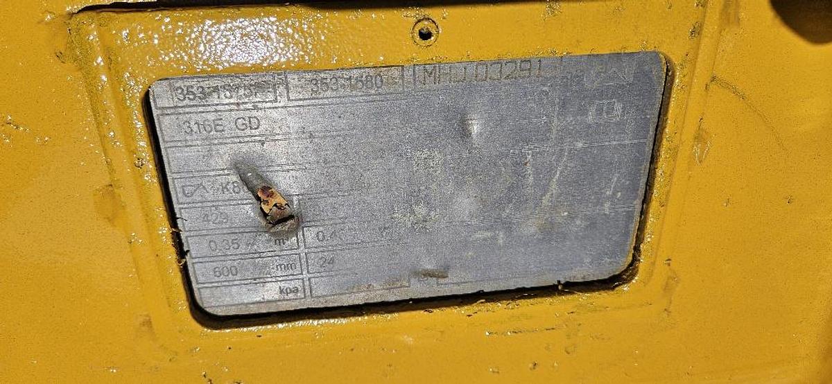 Used 2' Excavator Bucket