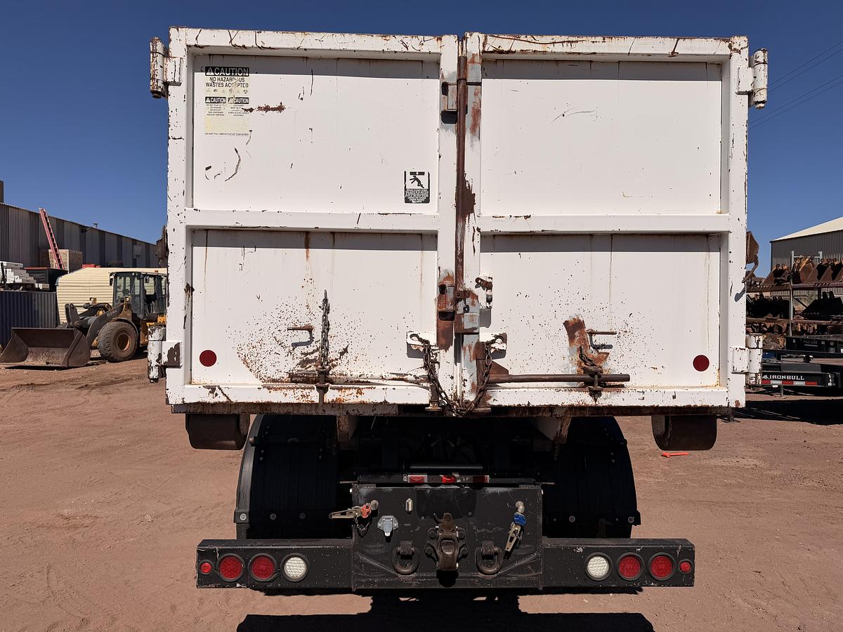 Used 2008 International Hook Truck