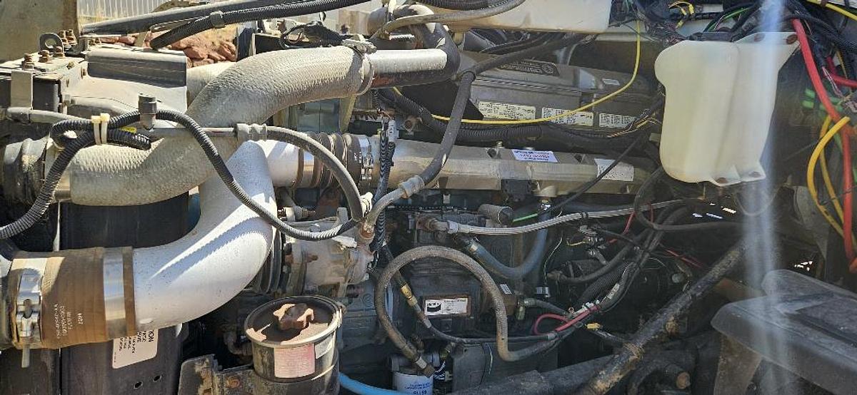 Used Ford LTL 9000 Water Truck