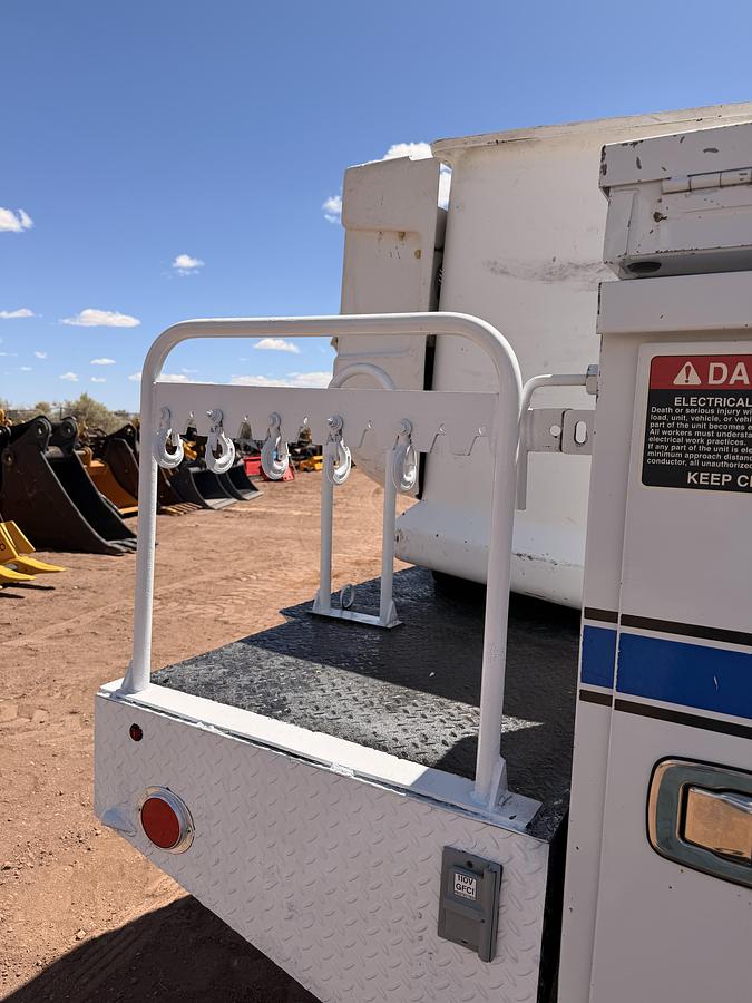 Used 2016 Ford F-550 Bucket Truck