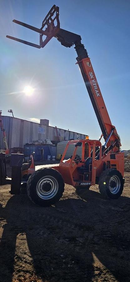 Used 2018 Sky Track 1054 Telehandler