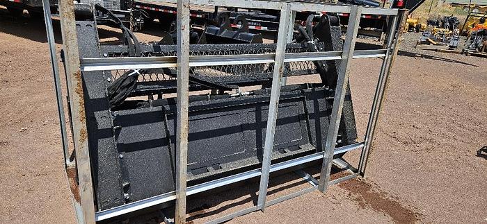 82" Skid Steer Grapple Bucket