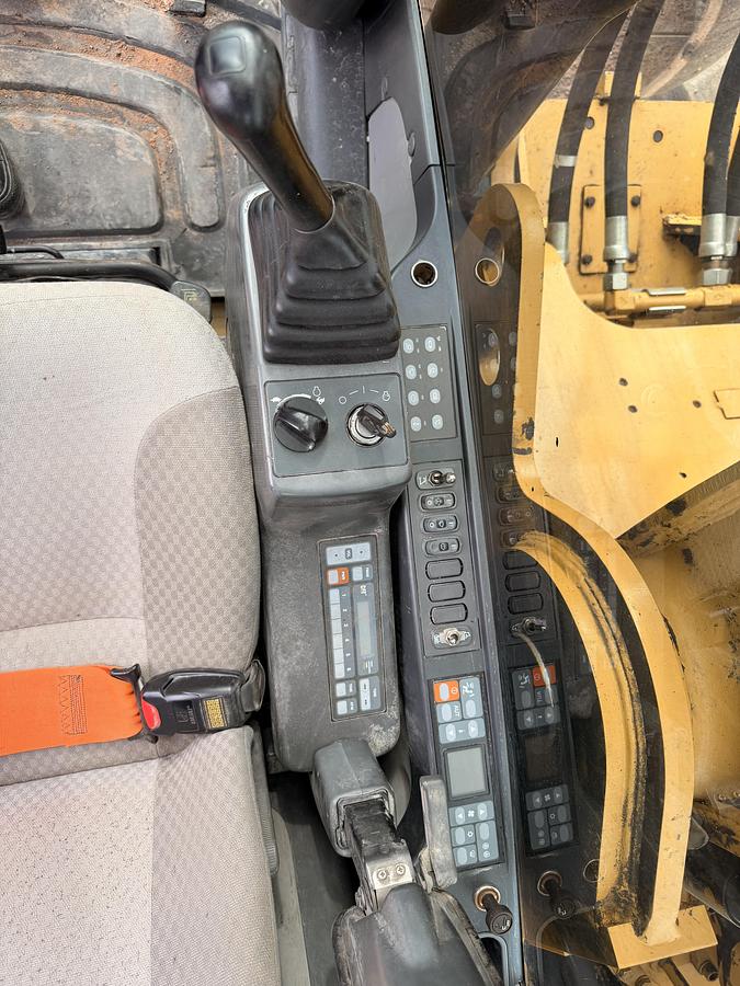 Used 2009 CAT 330D Excavator 