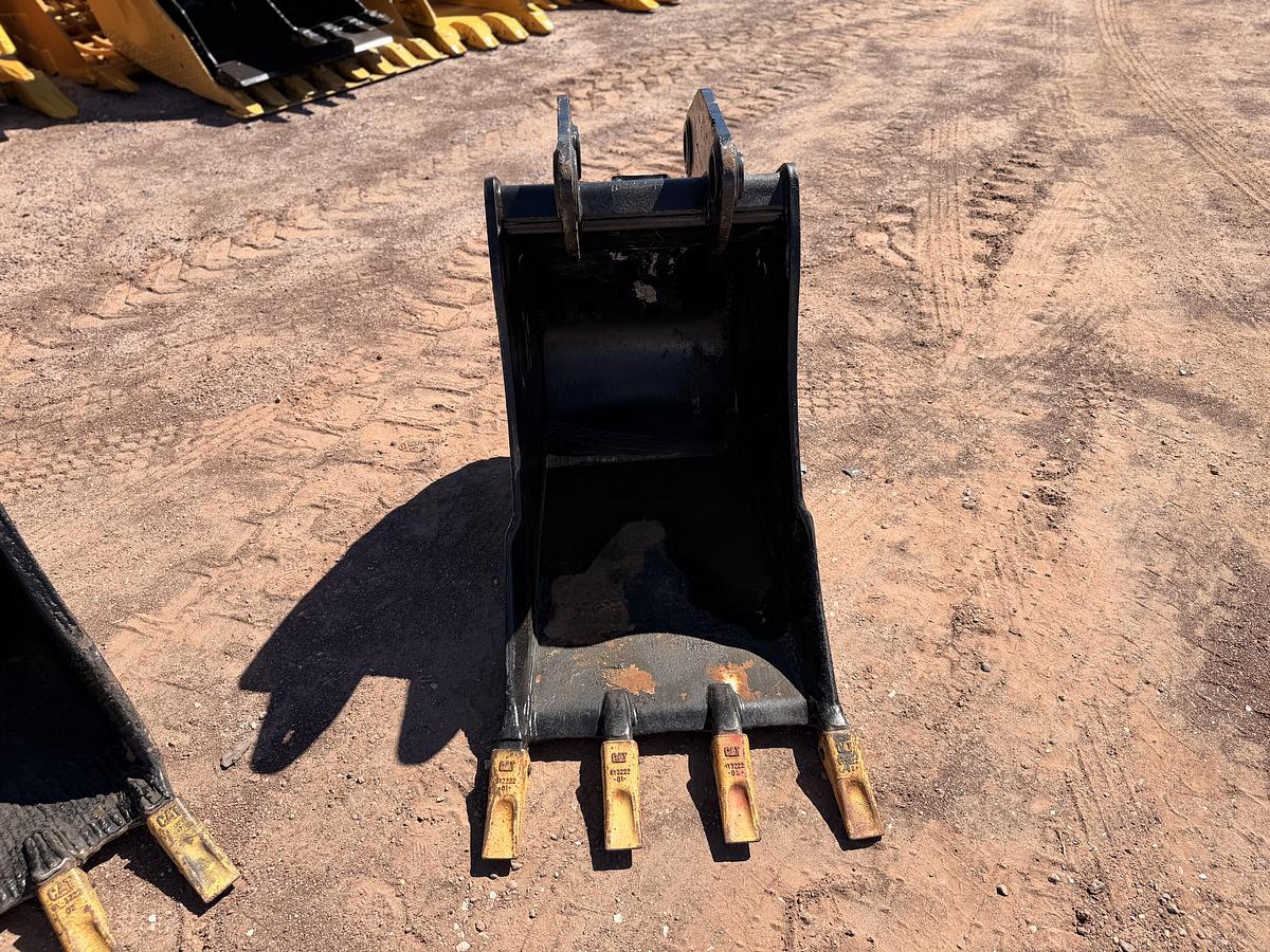 Used 24" Cat Excavator Bucket