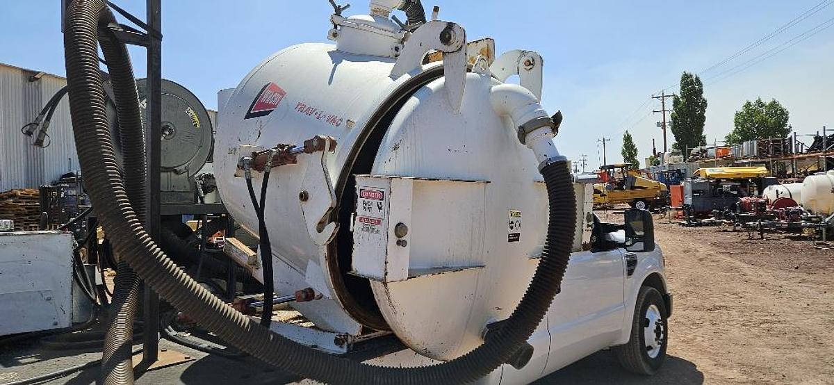 Used 2009 Ford Vacuum Truck