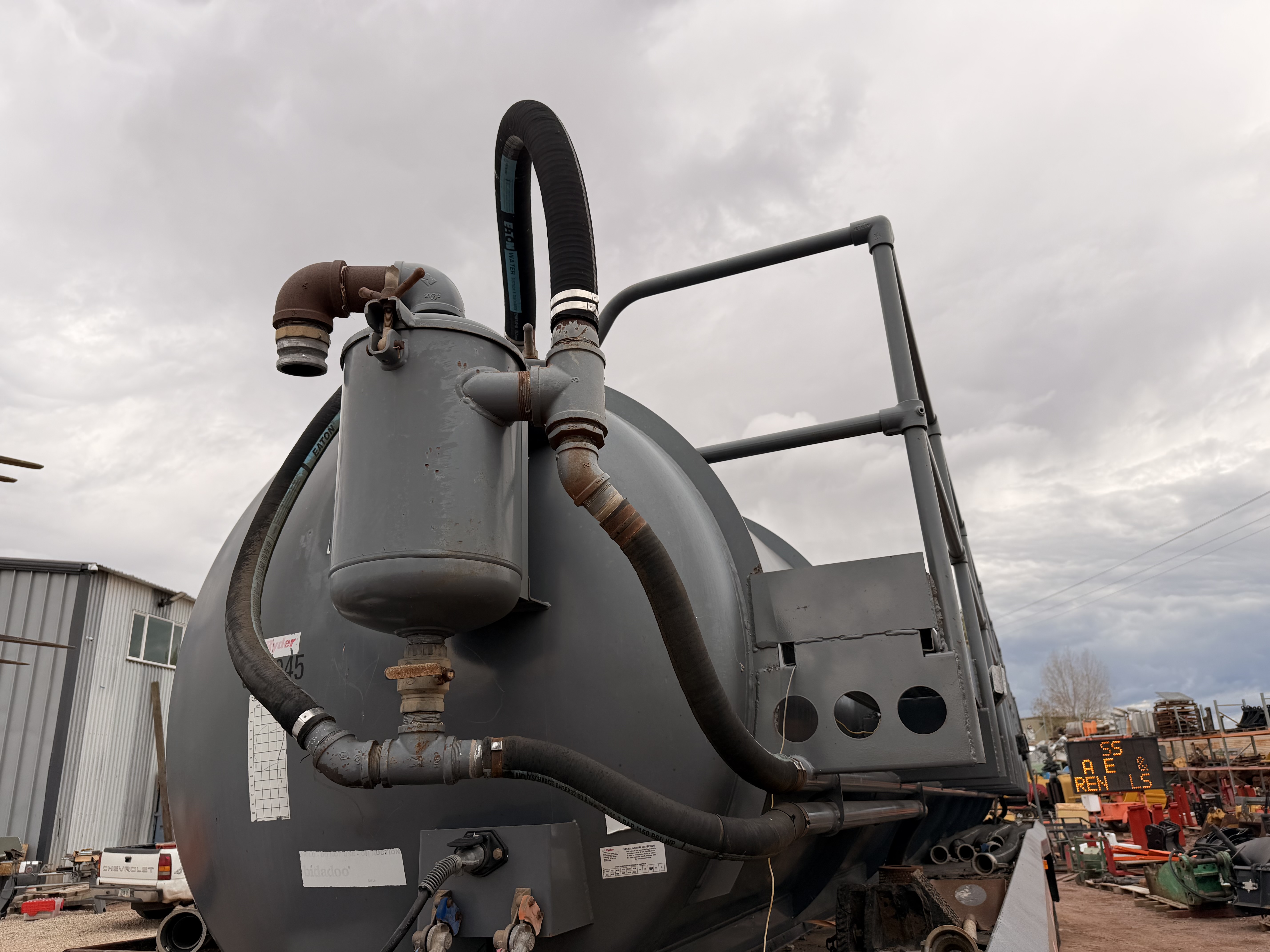 Used 2013 5,460 Gallon Vacuum Tanker Trailer