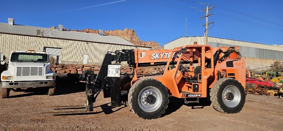 Used 2018 Sky Track 1054 Telehandler