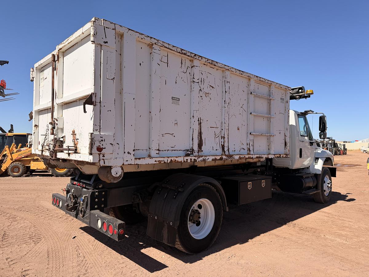 Used 2008 International Hook Truck