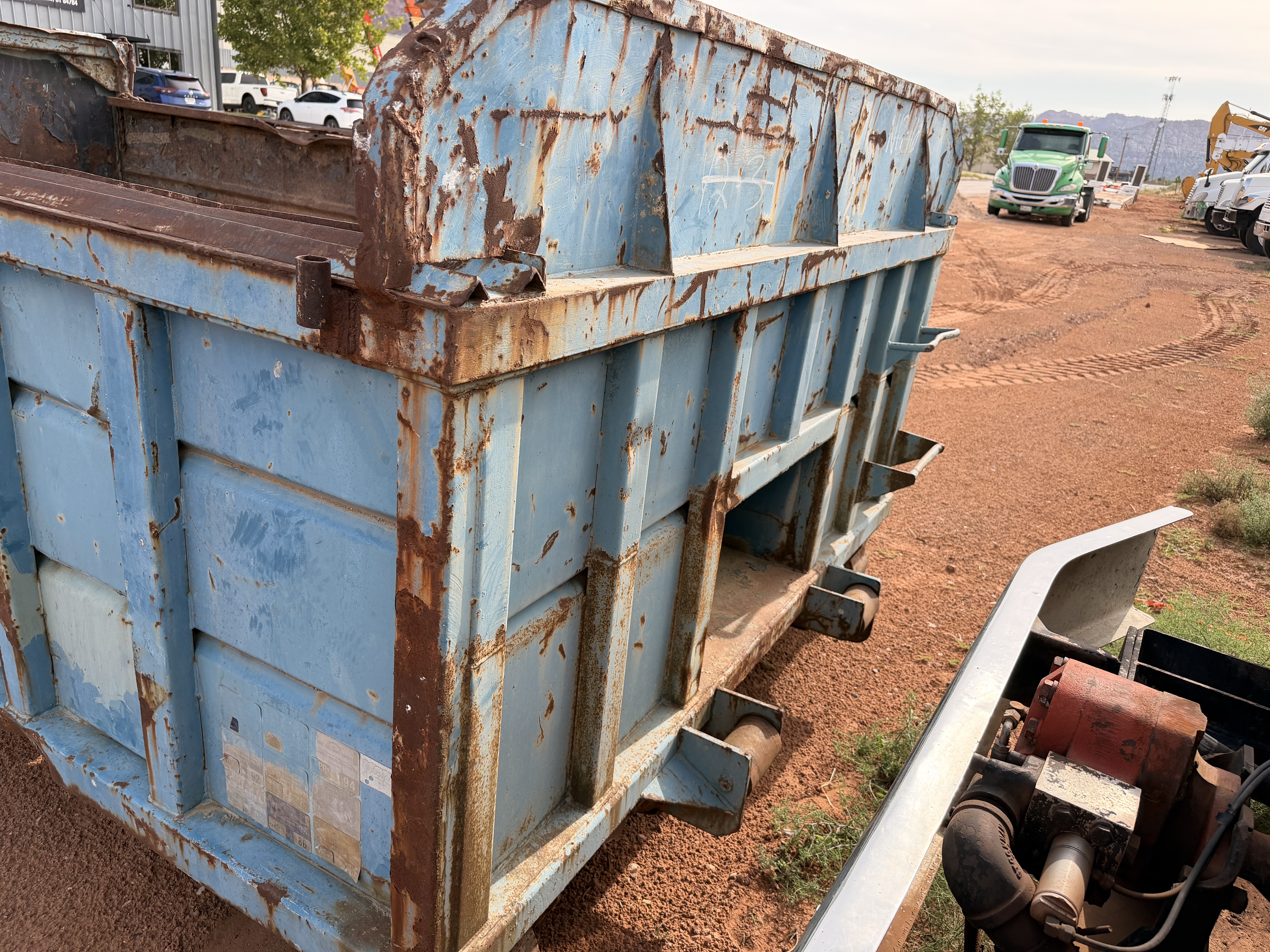 Used 14ft Roll-Off Dumpster