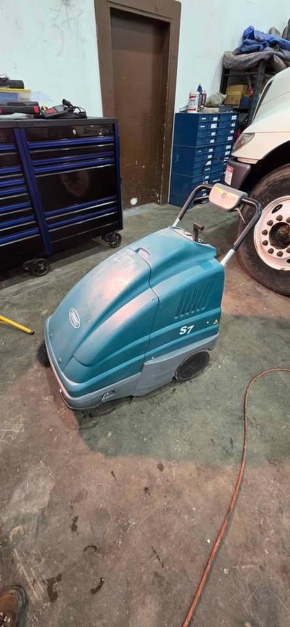 Used Walk-Behind Battery Sweeper