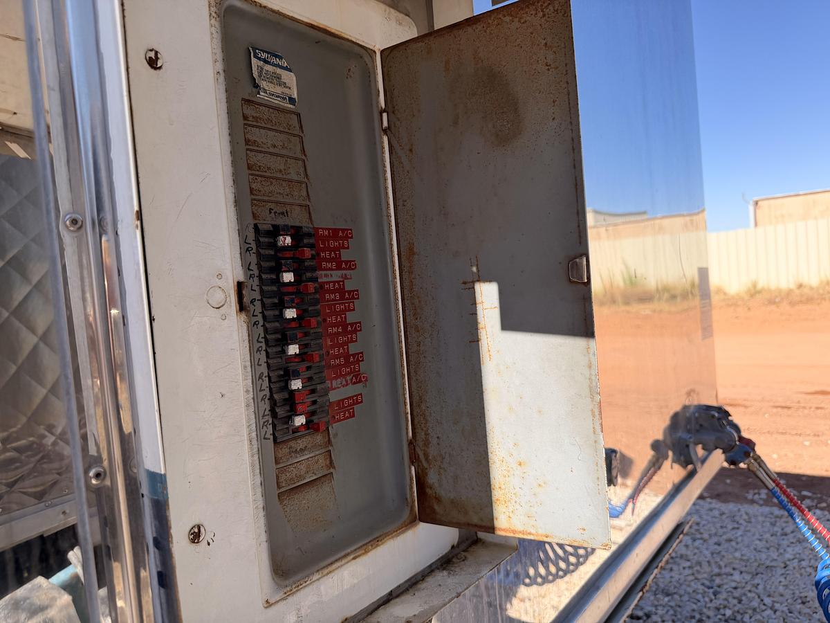 Used 2014 International Changing Room/Restroom Truck