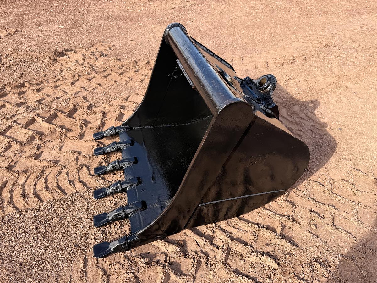 Used CAT Wain-Roy 36" Excavator Bucket