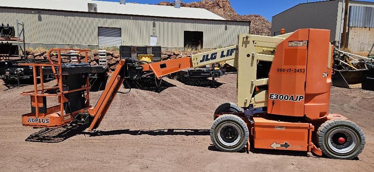 Used 2017 JLG Electric Boom Lift