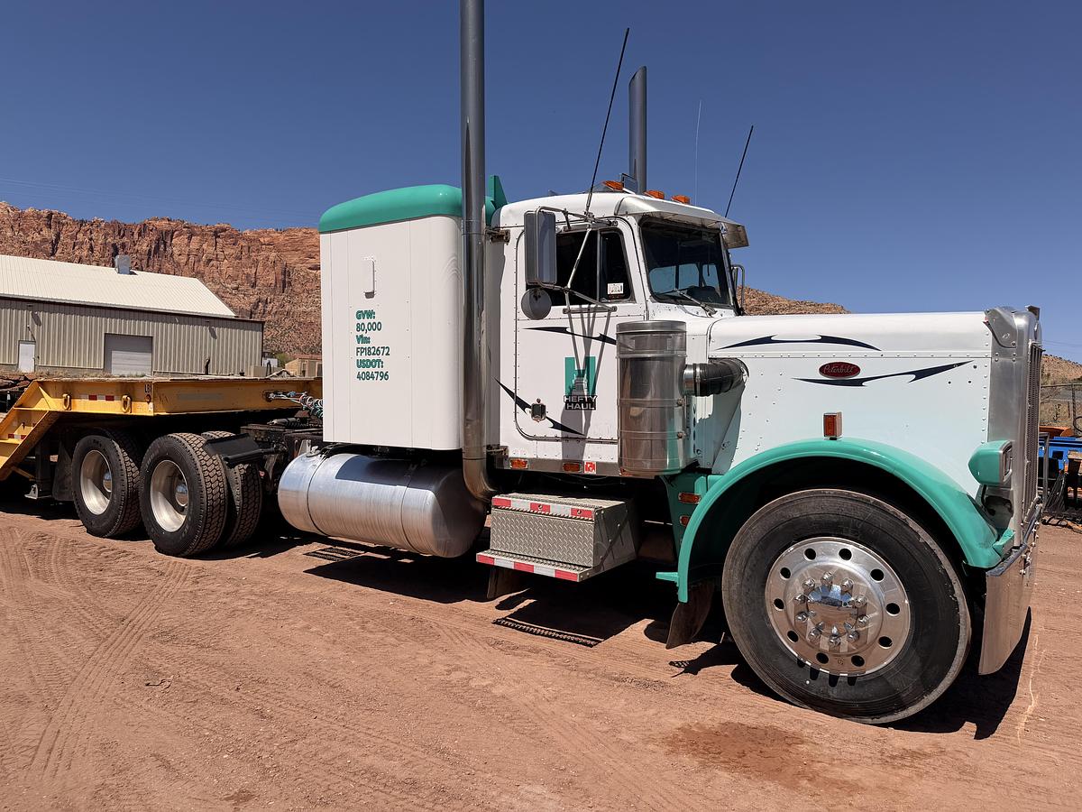Used 1985 359 Peterbilt & 1997 Load King Equipment Trailer