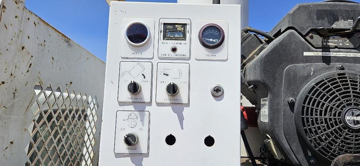 Used 2009 Ford Vacuum Truck