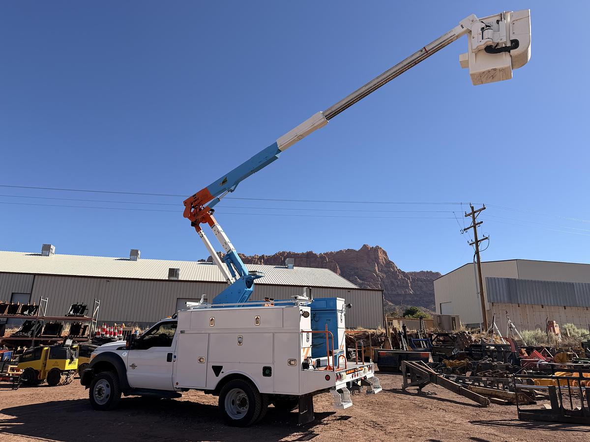 Used 2016 Ford F-550 Bucket Truck