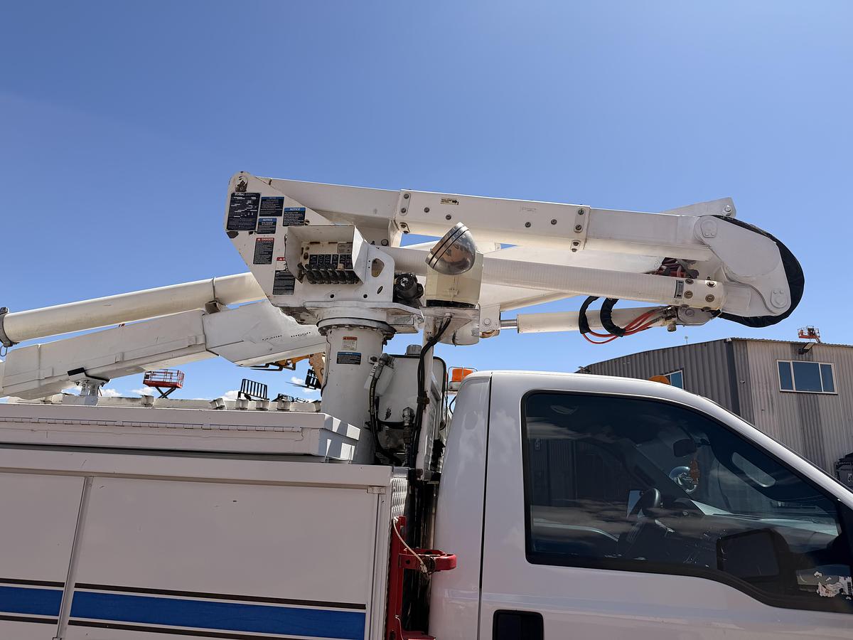 Used 2016 Ford F-550 Bucket Truck