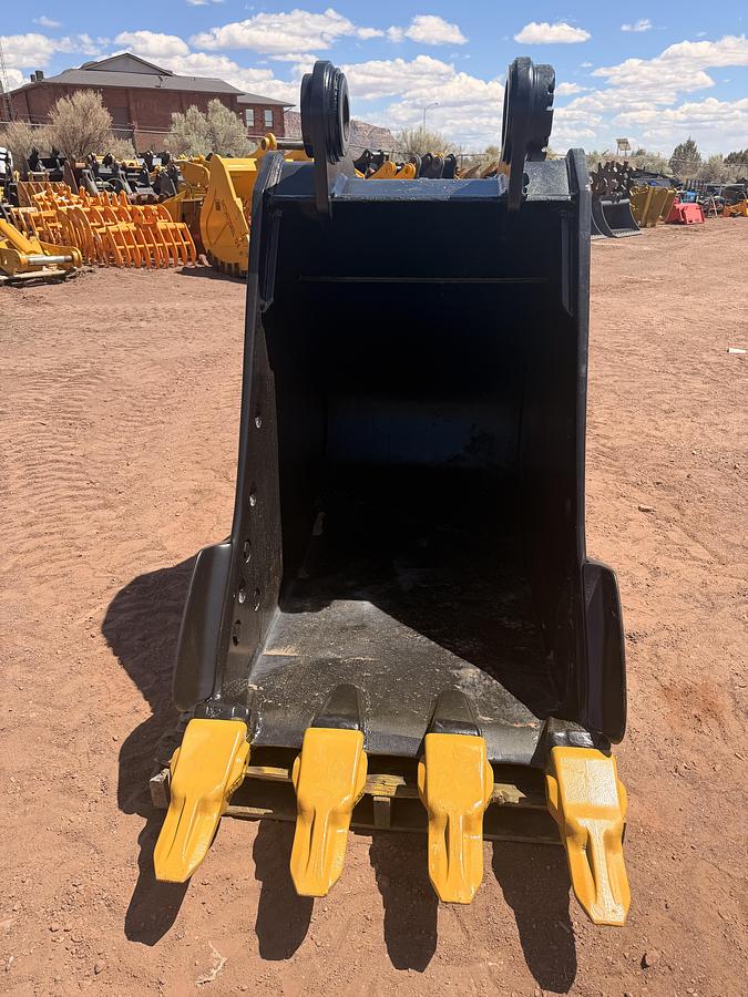 Used 36" CAT Excavator Bucket