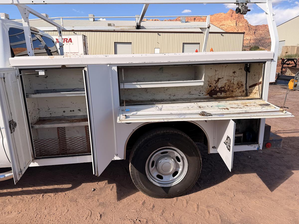 Used 2012 Ford F-250XL Service Truck