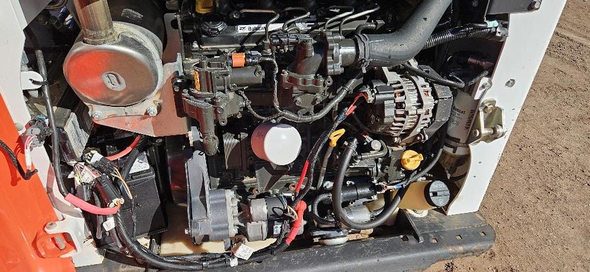 Used 2021 Bobcat T450 Skid Steer