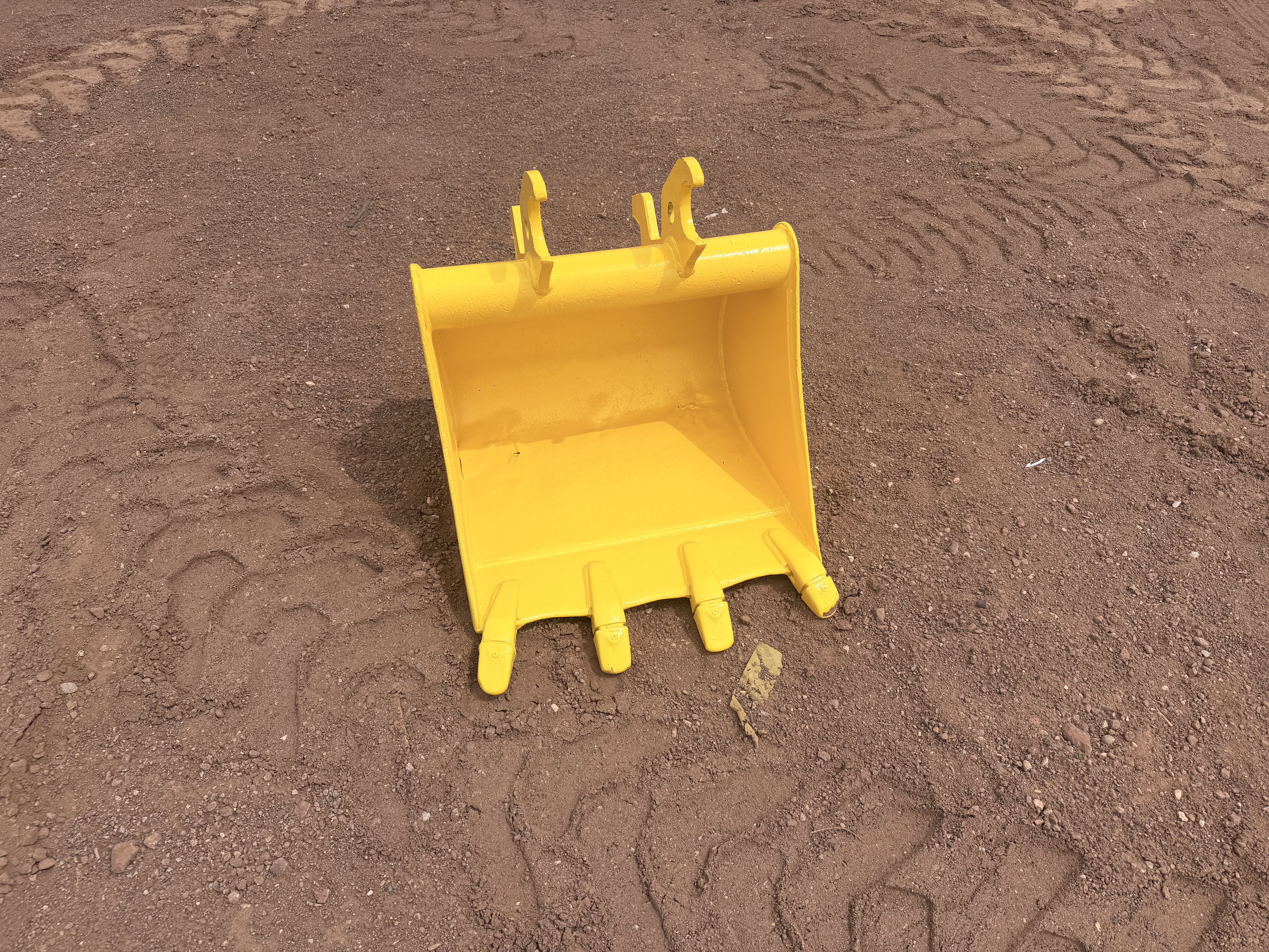 Used 24" John Deere Mini Excavator Bucket