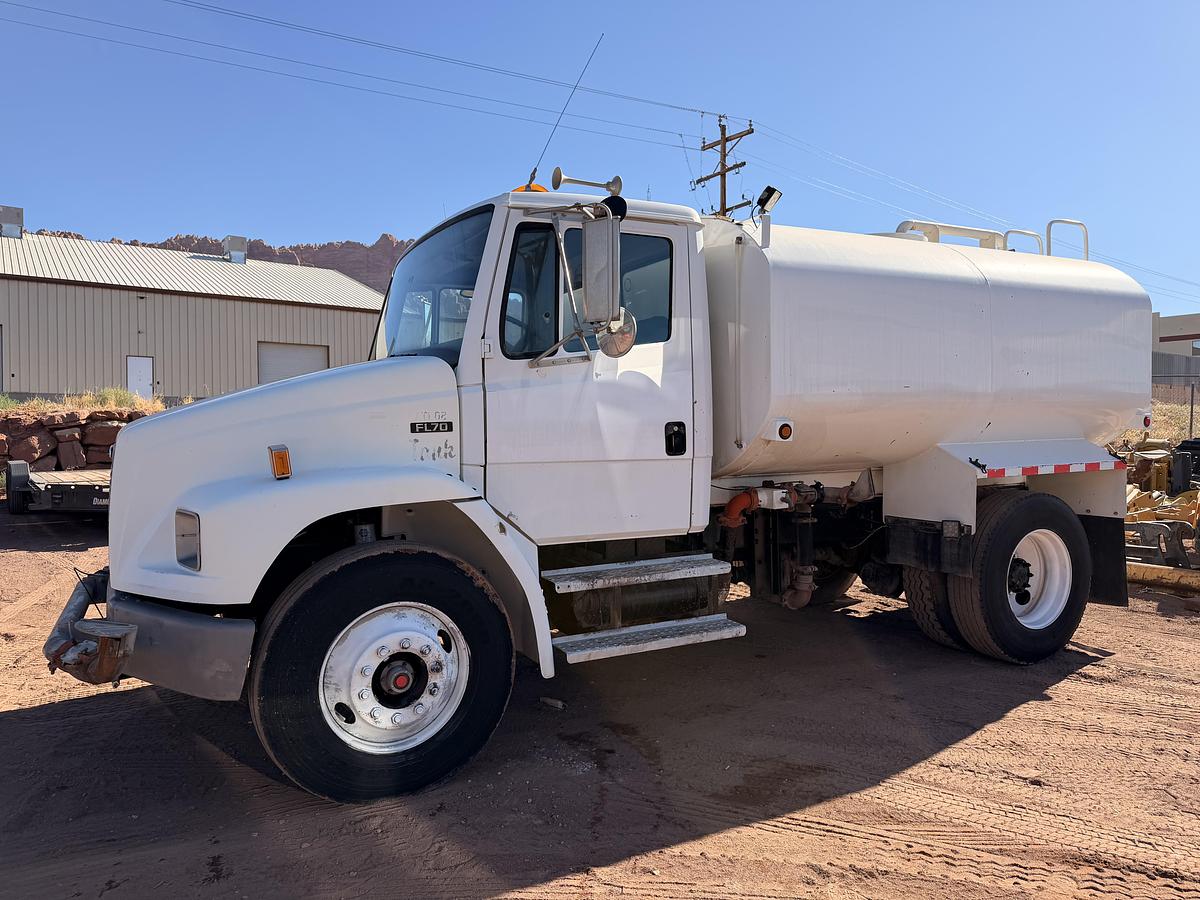 Used 1997 Freightliner Water Truck