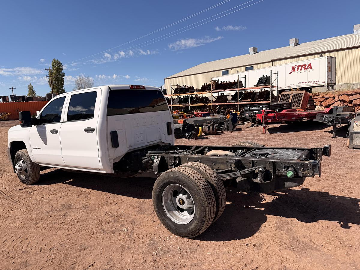 Used 2019 Chevy 3500HD LT Crew Cab Chassis